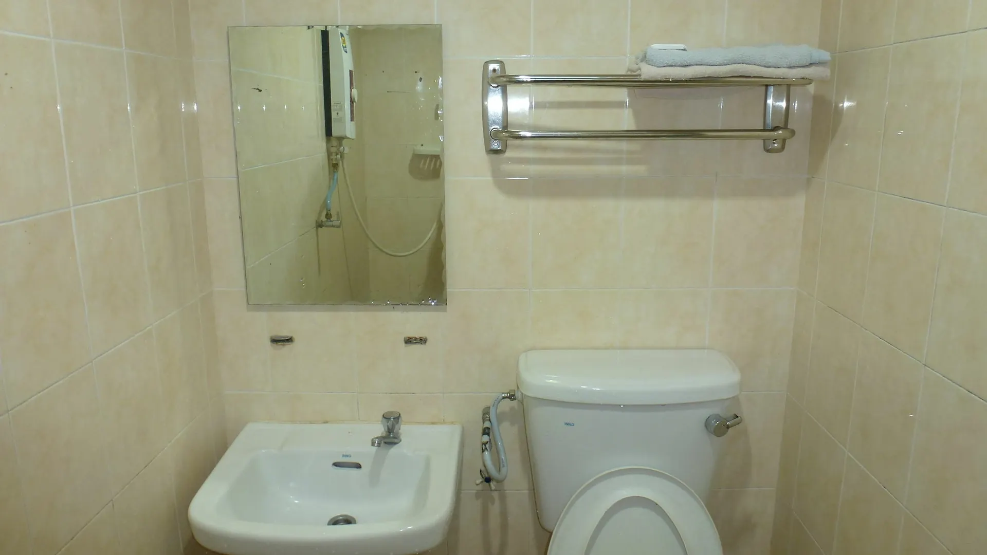 Batu Berendam Inn Kampong Sungai Putat 2*,  Malaysia